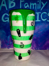 Load image into Gallery viewer, ABFamily Graphics Tumbler Cup Beetleman Tumbler
